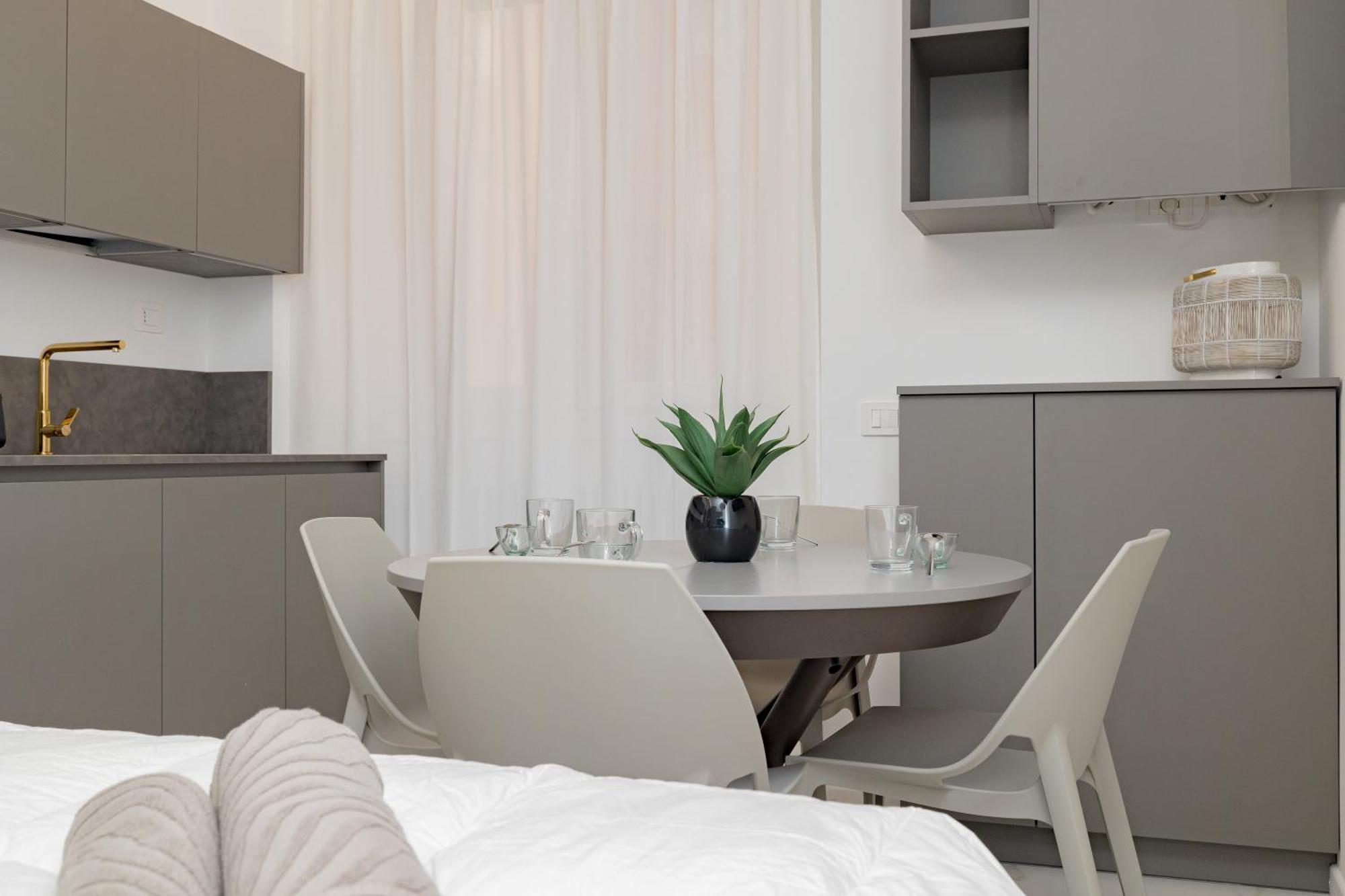 2co4 - Duomo - Modern - *